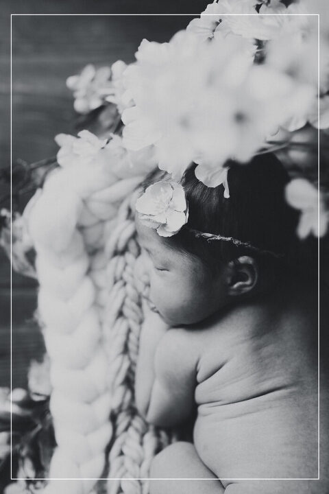 UtahNewbornPhotography050 700x1050(pp w480 h720) - UtahNewbornPhotography050