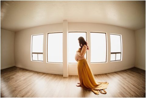 Northern Utah Maternity Photographer Cambree010 700x469(pp w480 h321) - Northern Utah Maternity Photographer | Cambree010