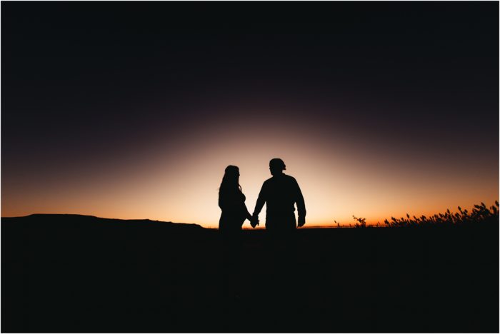 AntelopeIslandMaternitySession 26 700x468 - AntelopeIslandMaternitySession (26)