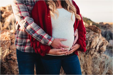 AntelopeIslandMaternitySession 3 700x468(pp w480 h320) - AntelopeIslandMaternitySession (3)