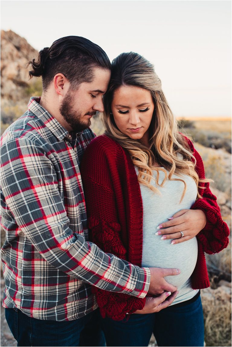 Simple posted maternity session davis county