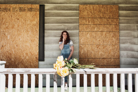 AbandonedHouseSelfies 026 700x467(pp w480 h320) - AbandonedHouseSelfies_026