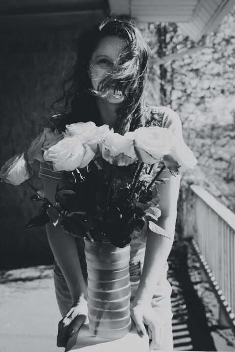 AbandonedHouseSelfies 035 700x1049(pp w480 h719) - AbandonedHouseSelfies_035