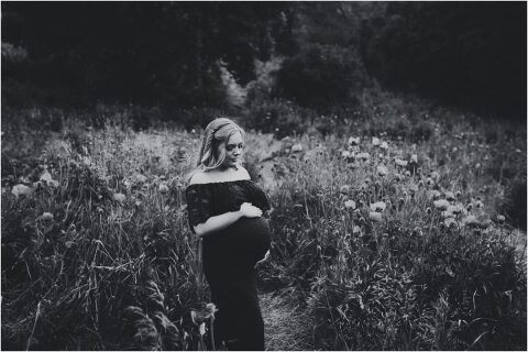 Mantua Poppy Field Maternity Photography Brinley Connor2 700x468(pp w480 h320) - Mantua Poppy Field :: Maternity Photography :: Brinley + Connor2