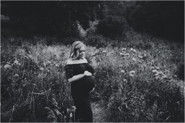 Mantua Poppy Field Maternity Photography Brinley Connor2 700x468 - Mantua Poppy Field :: Maternity Photography :: Brinley + Connor2