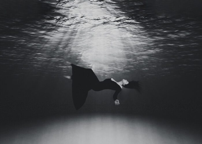 2underwater 2 copy 700x499 - 2underwater-2 copy