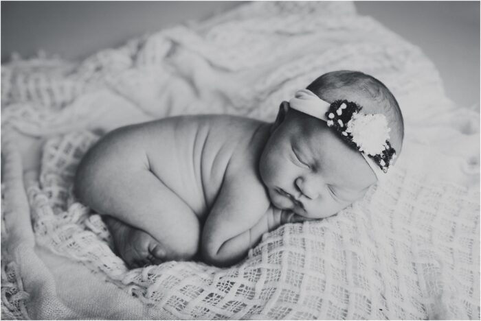 Newborn Photography Clearfield Utah Baby Taylor13 700x468 - Newborn Photography Clearfield Utah :: Baby Taylor13