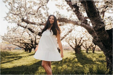 Senior Bella Manning Orchard Kaysville UT16 700x467(pp w480 h320) - Senior Bella :: Manning Orchard Kaysville UT16